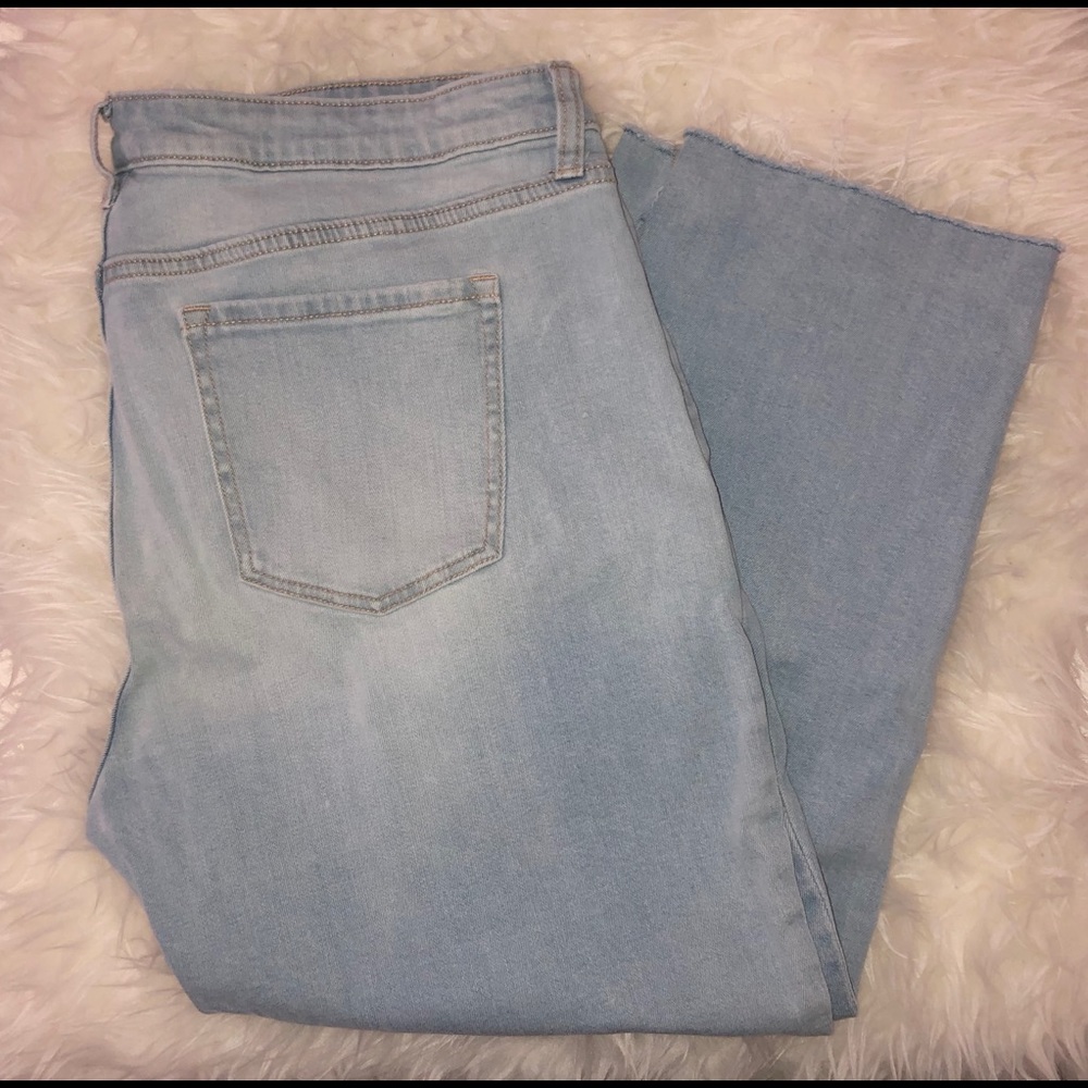 GAP Straight Crop Jeans